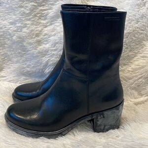 Vagabond Shoemaker Leather Chunky Heeled Boots size 39